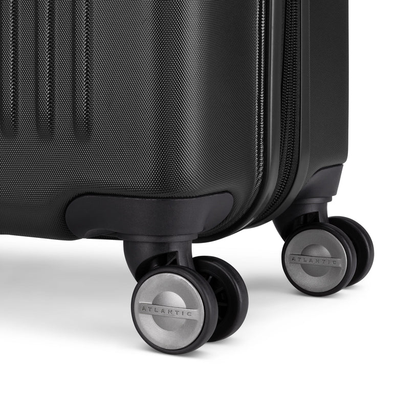Atlantic Luggage Atlantic Propeller 24" Expandable Upright Luggage