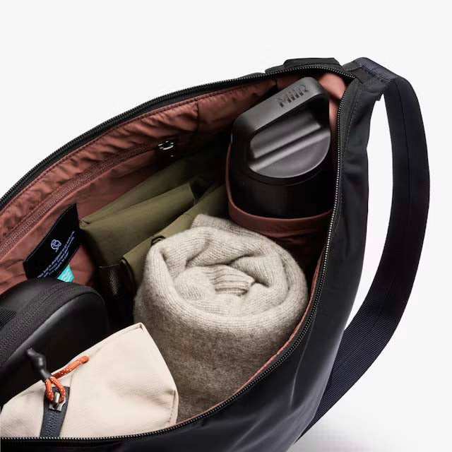Bellroy Cross-Body Bag Bellroy Laneway Crescent Bag 12L