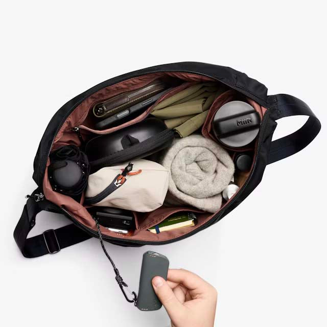 Bellroy Cross-Body Bag Bellroy Laneway Crescent Bag 12L