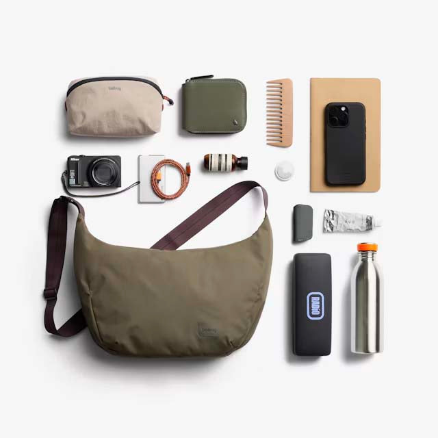 Bellroy Cross-Body Bag Bellroy Laneway Crescent Bag 7L