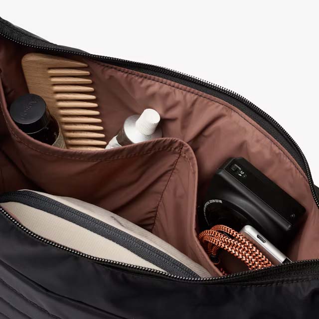 Bellroy Cross-Body Bag Bellroy Laneway Crescent Bag 7L