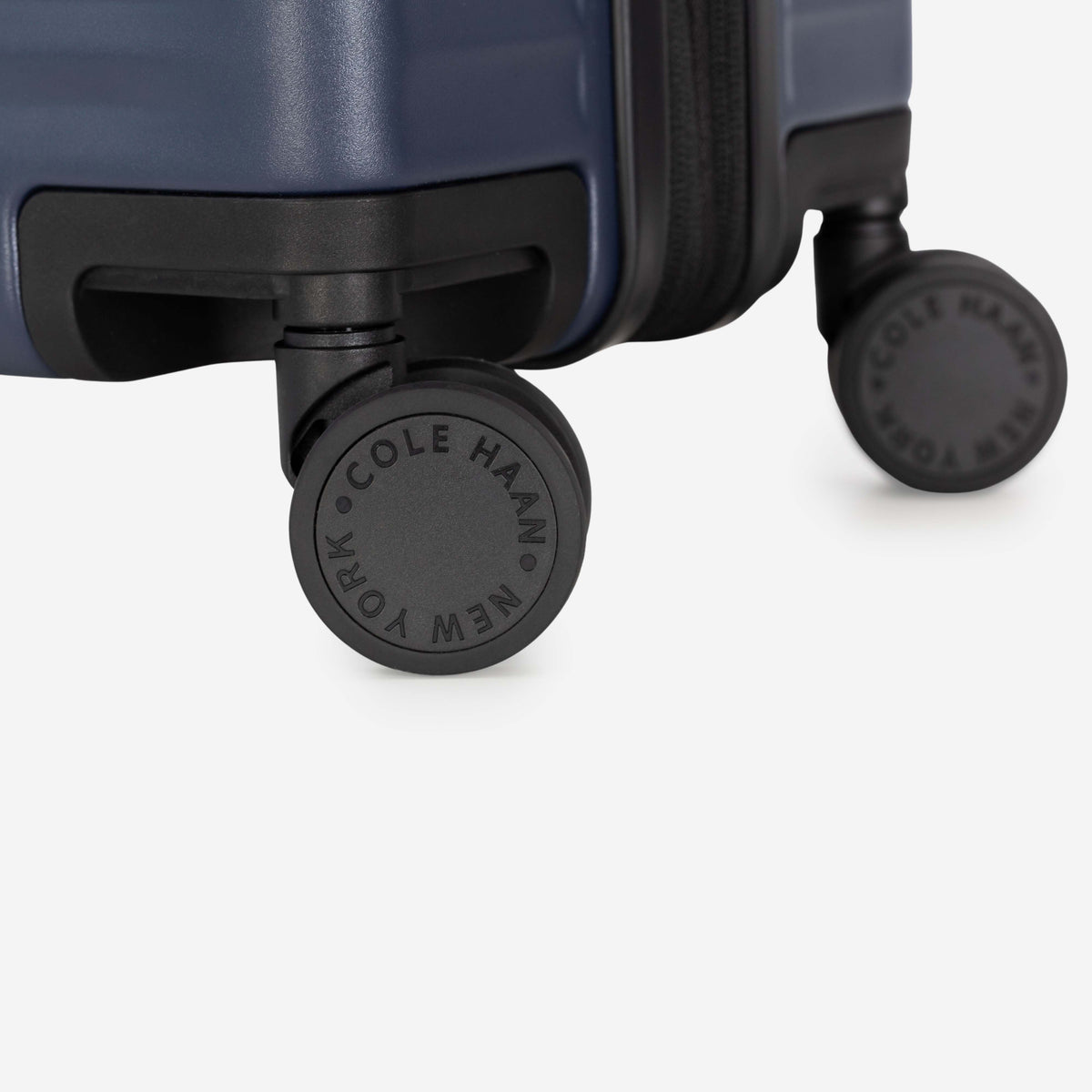 Cole Haan Luggage Cole Haan Traverse Series Premium Hardside Medium Checked Luggage