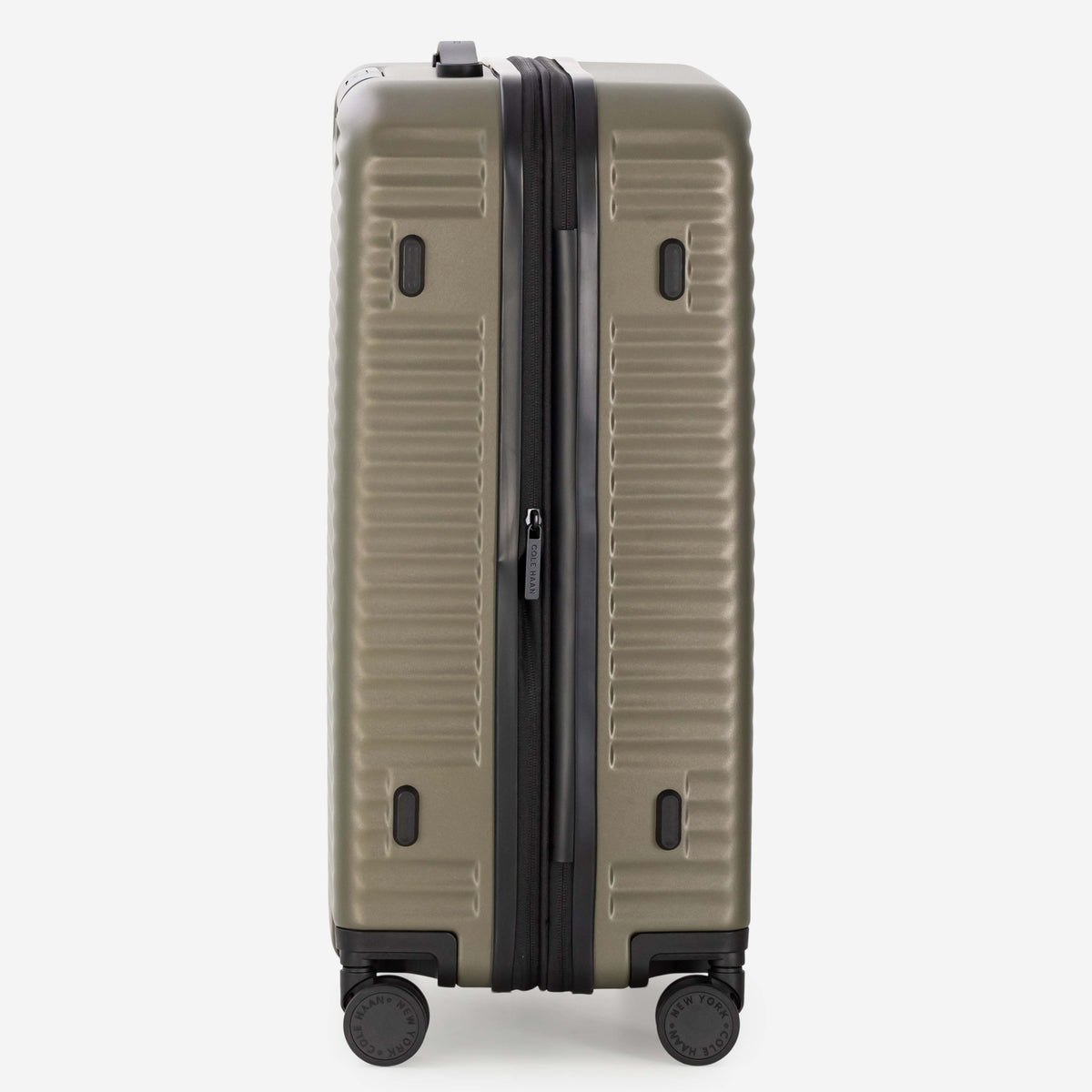 Cole Haan Luggage Cole Haan Traverse Series Premium Hardside Medium Checked Luggage