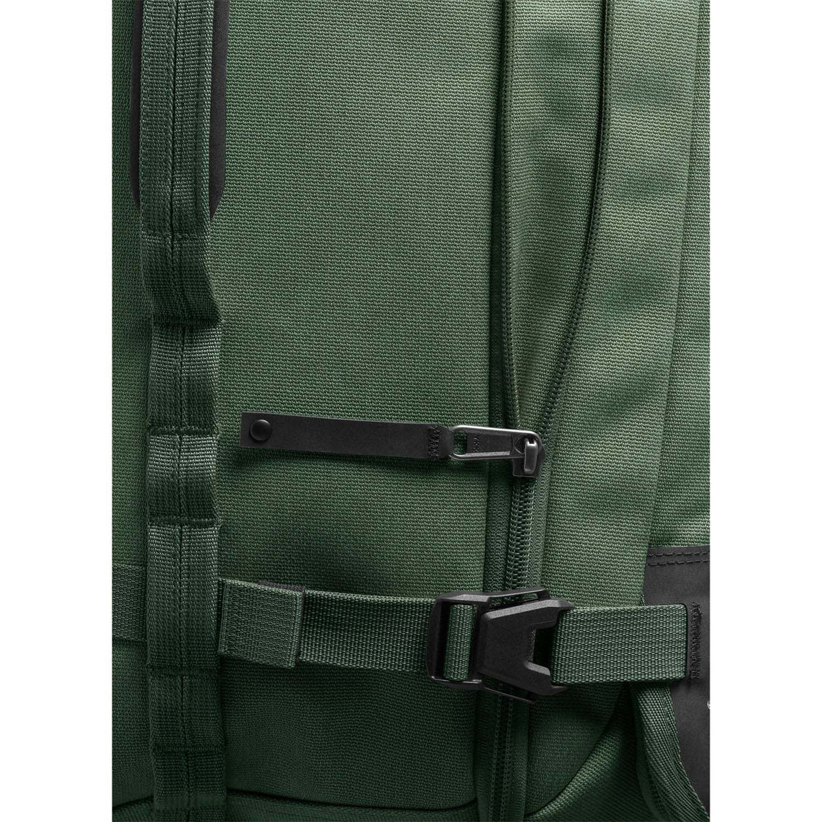 Eagle Creek Luggage Eagle Creek Gear Warrior XE 2-Wheel 27" Luggage