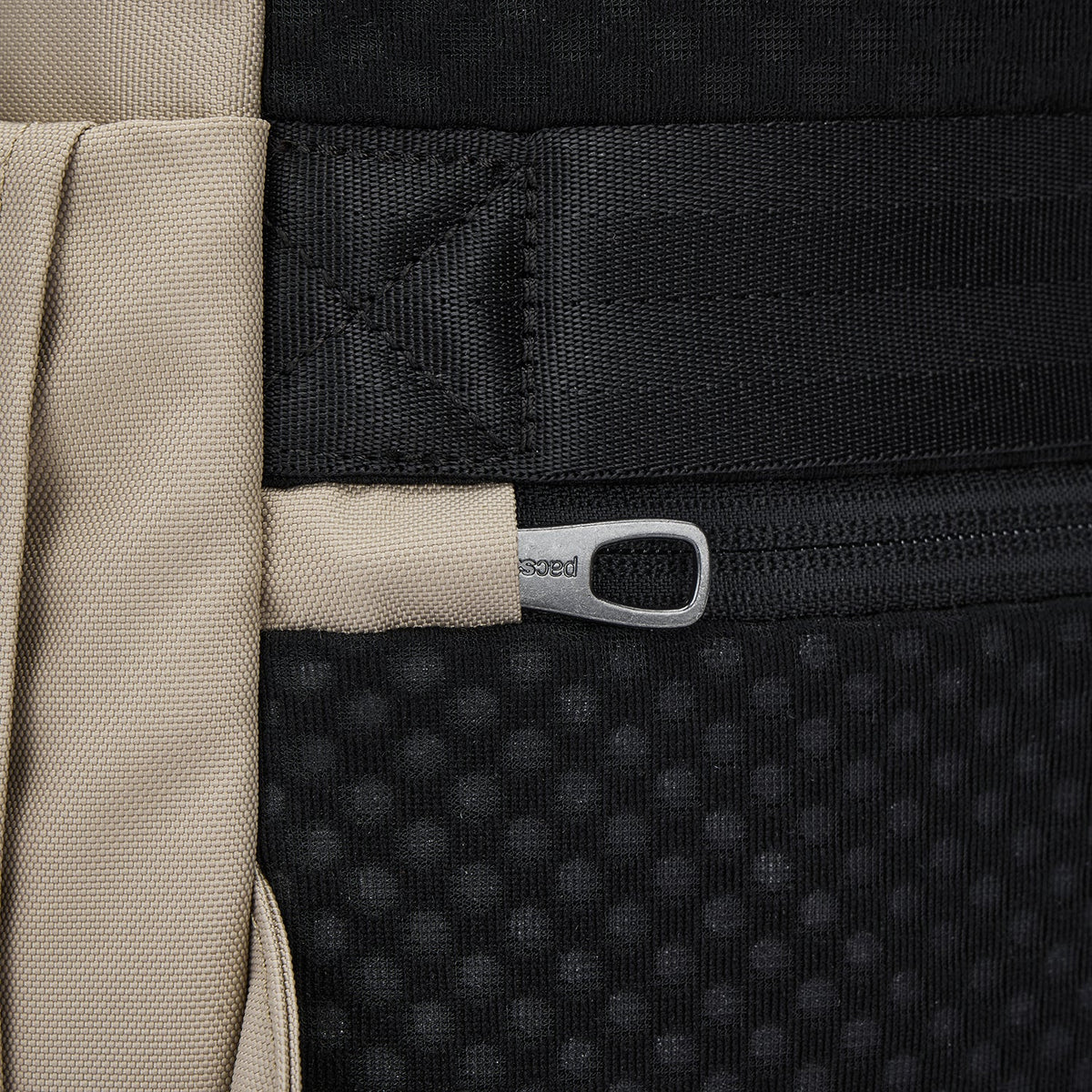 Pacsafe Backpacks Pacsafe V 16L Anti-Theft All-Around Backpack
