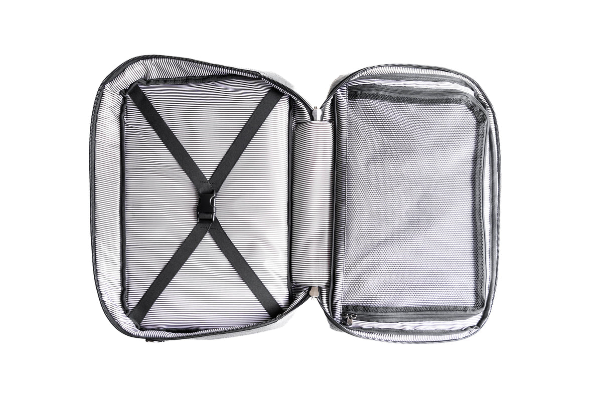 PKG Backpacks Black PKG Trenton 31L Messenger Backpack