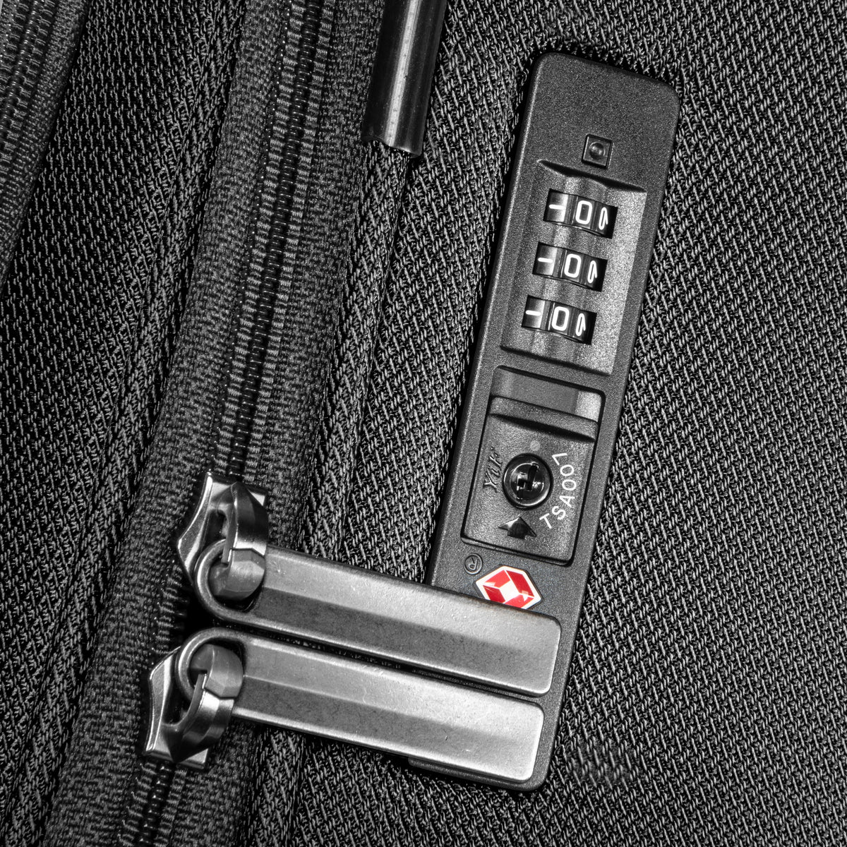 Ricardo Beverly Hills Luggage Ricardo Beverly Hills Avalon 28" Large Check-In Expandable Spinner Luggage