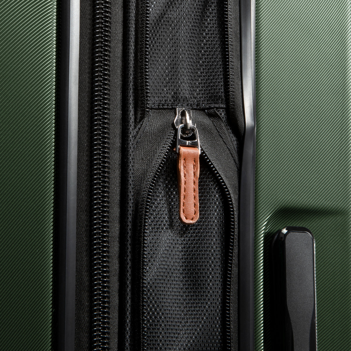 Ricardo Beverly Hills Luggage Ricardo Beverly Hills Montecito 2.0 Hardside Carry-On Expandable Spinner Luggage