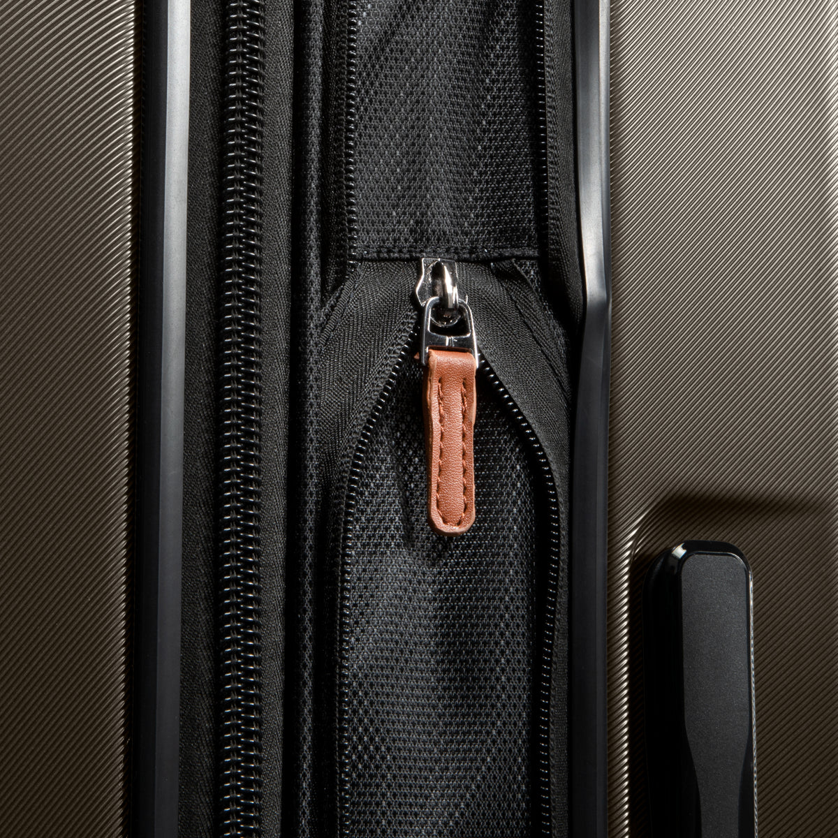 Ricardo Beverly Hills Luggage Ricardo Beverly Hills Montecito 2.0 Hardside Large Check-In Expandable Spinner Luggage