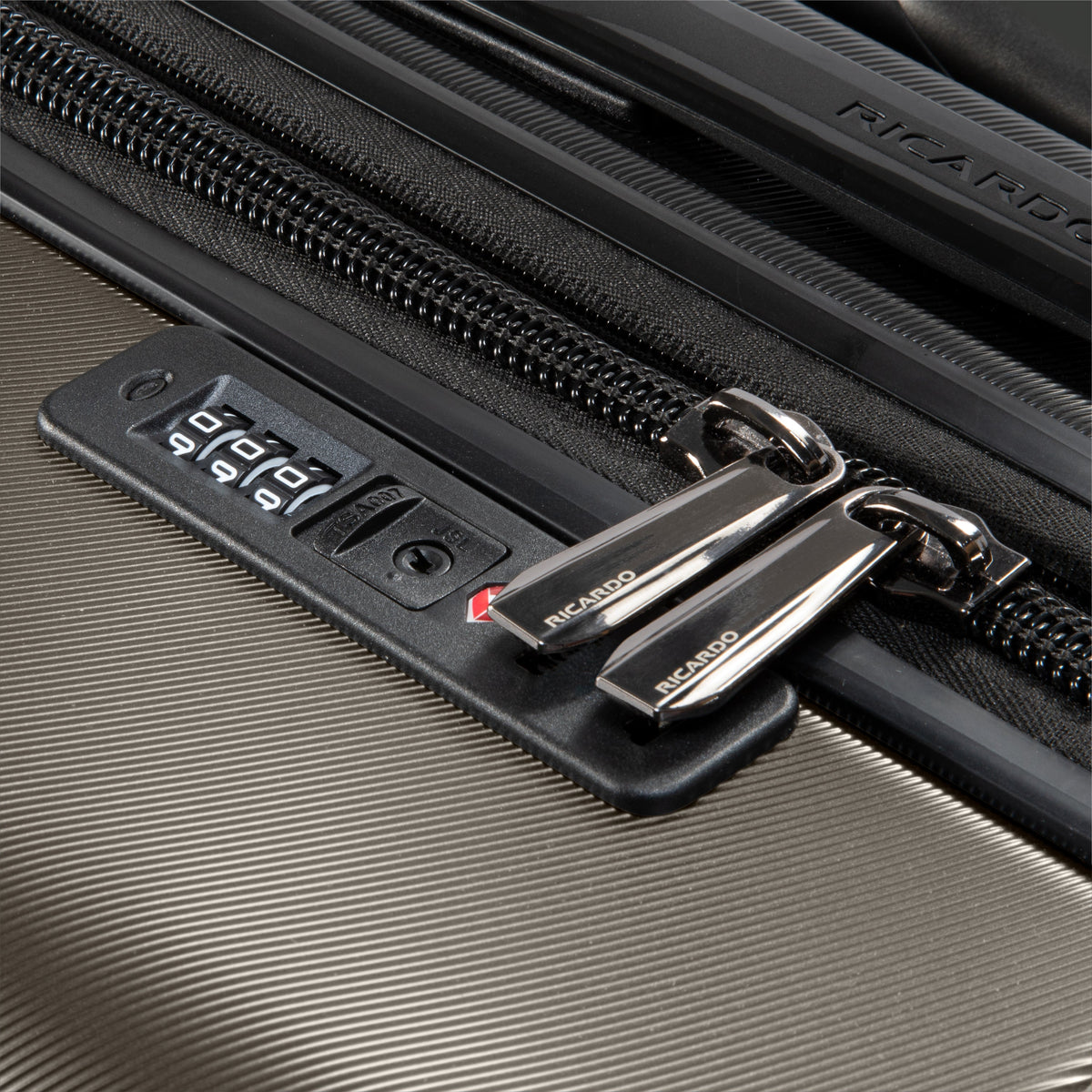 Ricardo Beverly Hills Luggage Ricardo Beverly Hills Montecito 2.0 Hardside Large Check-In Expandable Spinner Luggage