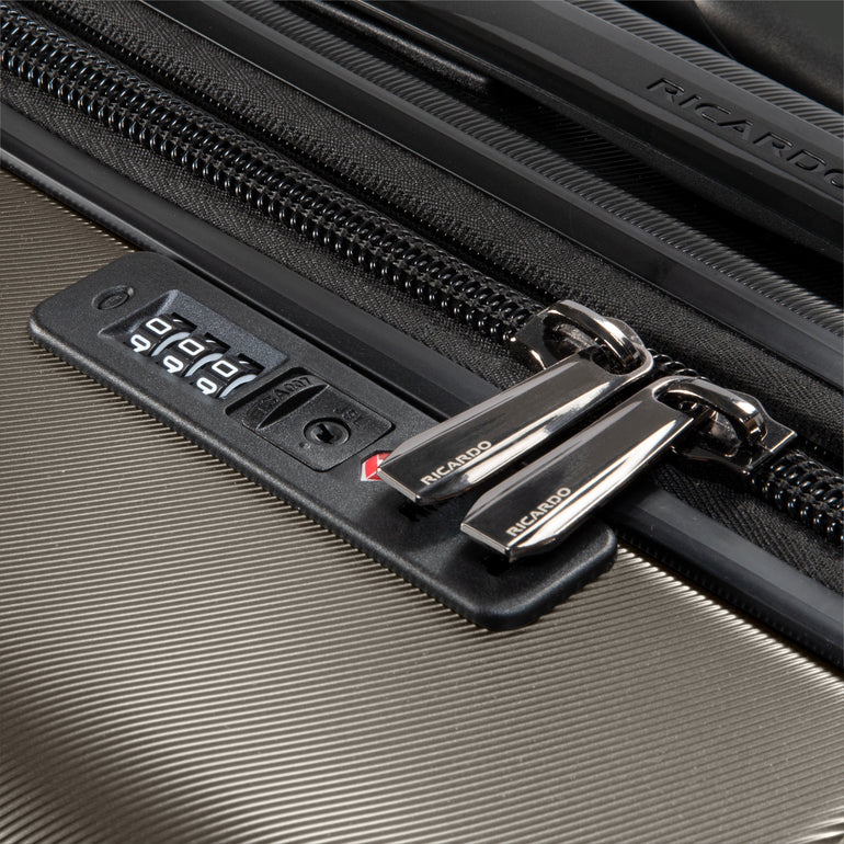 Ricardo Beverly Hills Luggage Ricardo Beverly Hills Montecito 2.0 Hardside Large Check-In Expandable Spinner Luggage