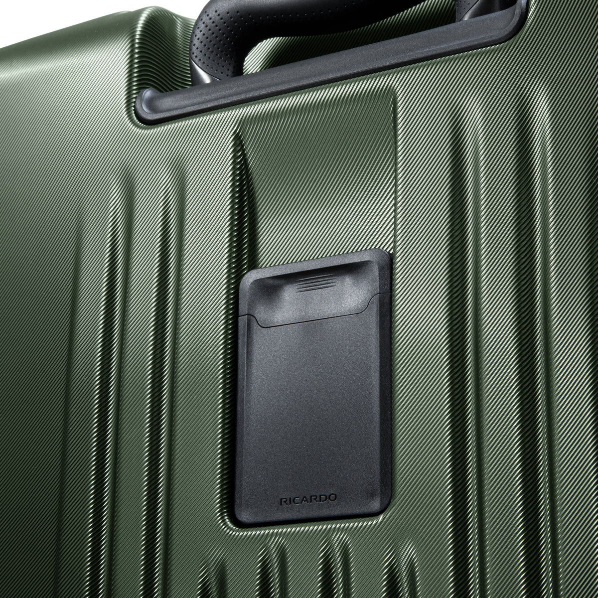 Ricardo Beverly Hills Luggage Ricardo Beverly Hills Montecito 2.0 Hardside Large Check-In Expandable Spinner Luggage