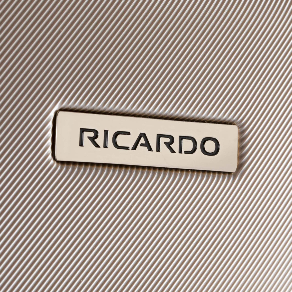 Ricardo Beverly Hills Luggage Ricardo Beverly Hills Montecito 2.0 Hardside Medium Check-In Expandable Spinner Luggage