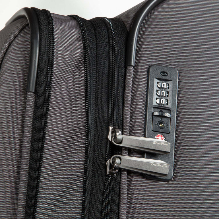 Ricardo Beverly Hills Luggage Ricardo Beverly Hills Montecito 3.0 Softside 21" Carry-On Luggage