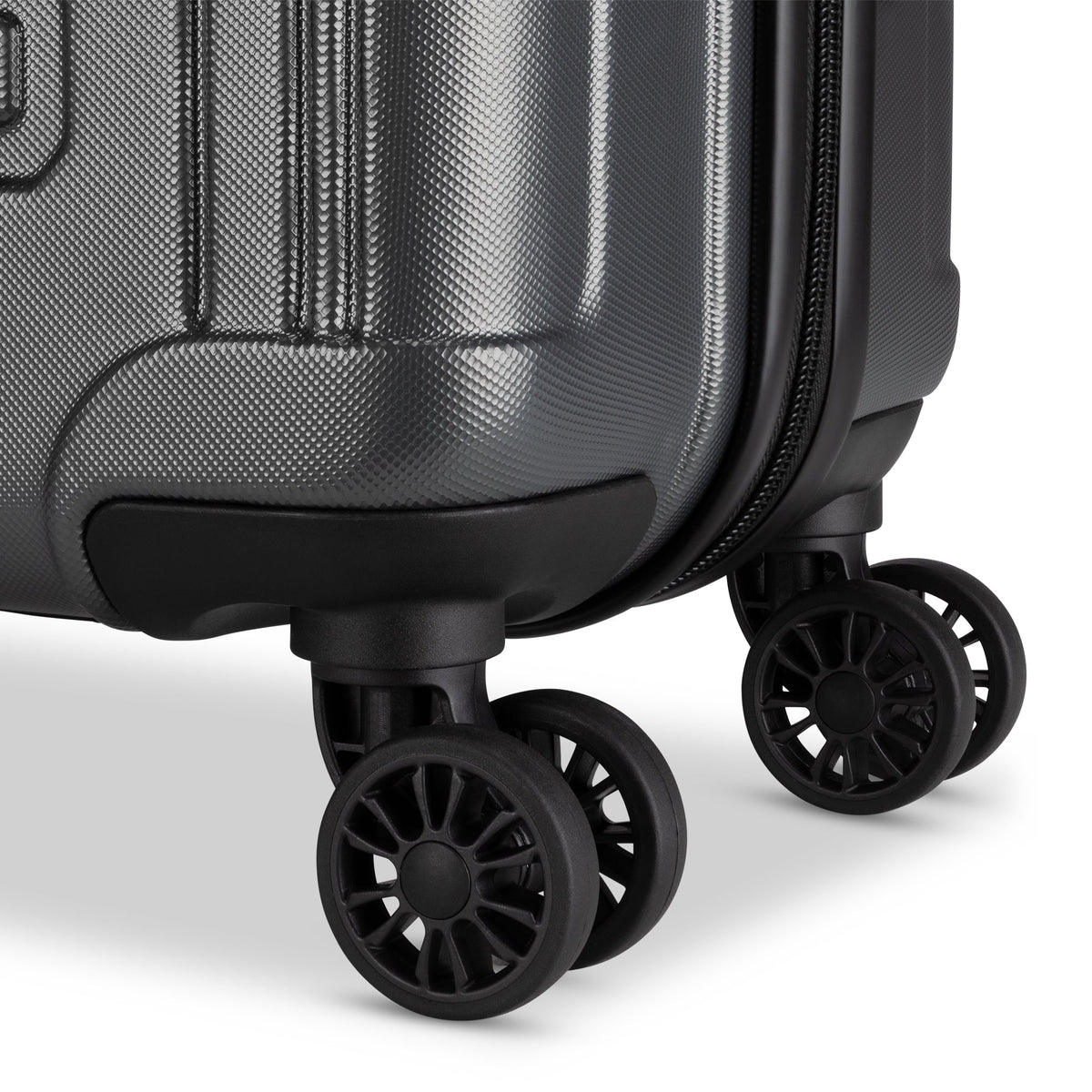 Roots Luggage Roots Identity Spinner 20" Carry-On Luggage