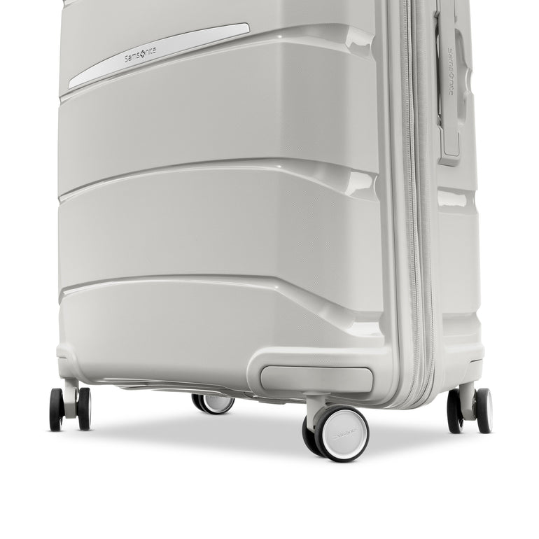 Samsonite Luggage Samsonite Outline Pro Medium Expandable Spinner Luggage