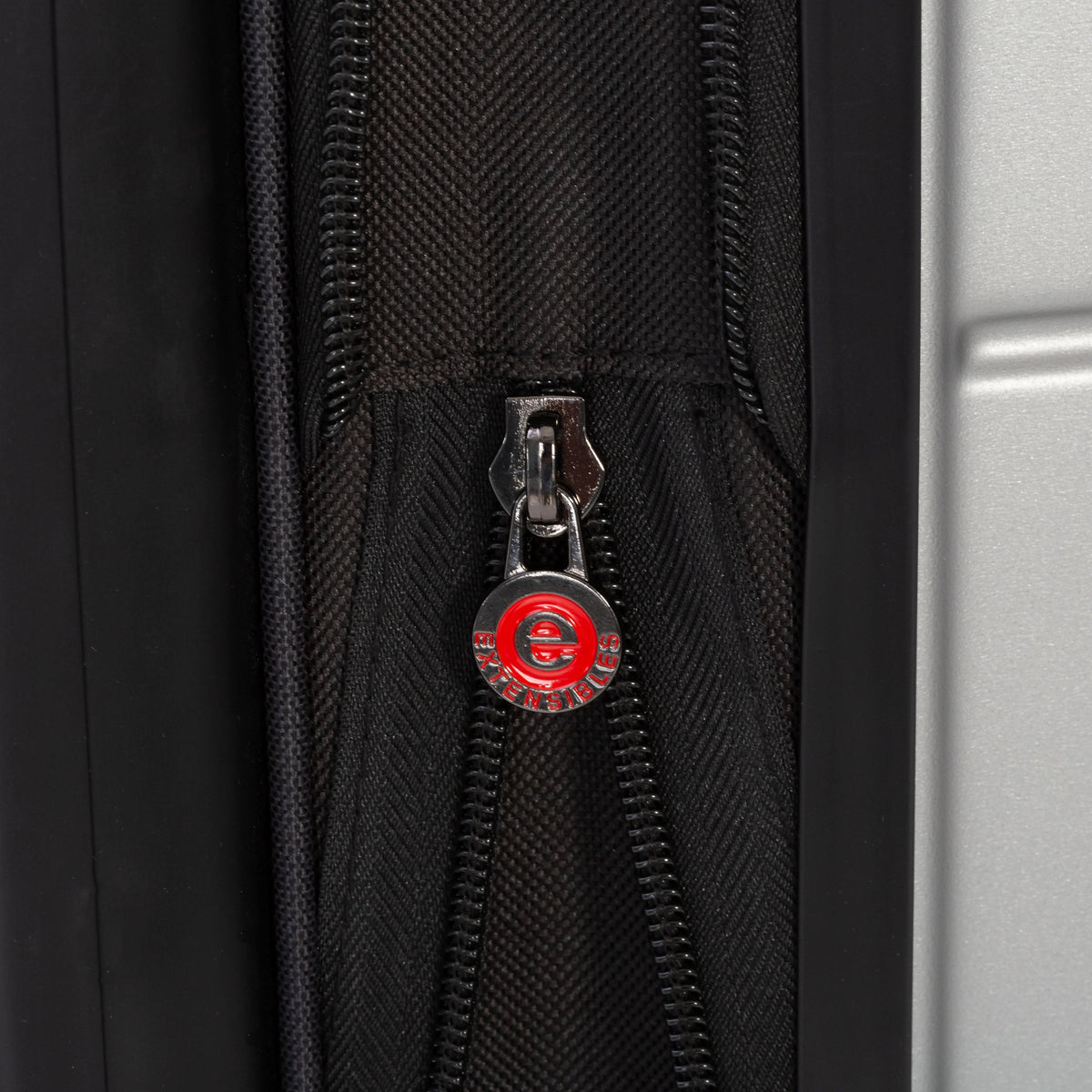 SKROSS Luggage Skross Studio K 20” Hardside Carry-On Luggage with 3 Packing Cubes