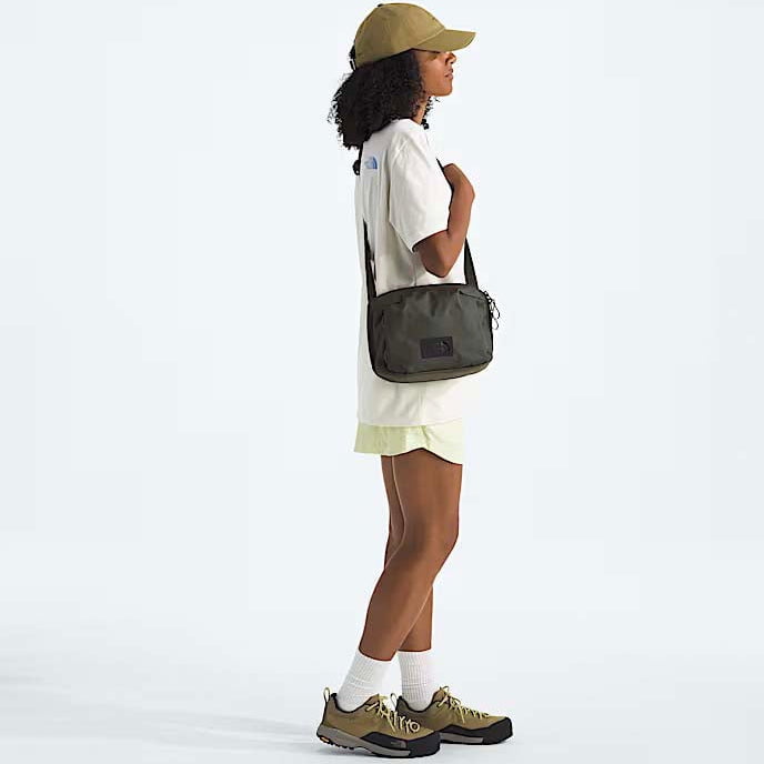 The North Face Cross-Body Bag New Taupe Green/TNF Black The North Face Base Camp Voyager Pro Crossbody - New Taupe Green/TNF Black