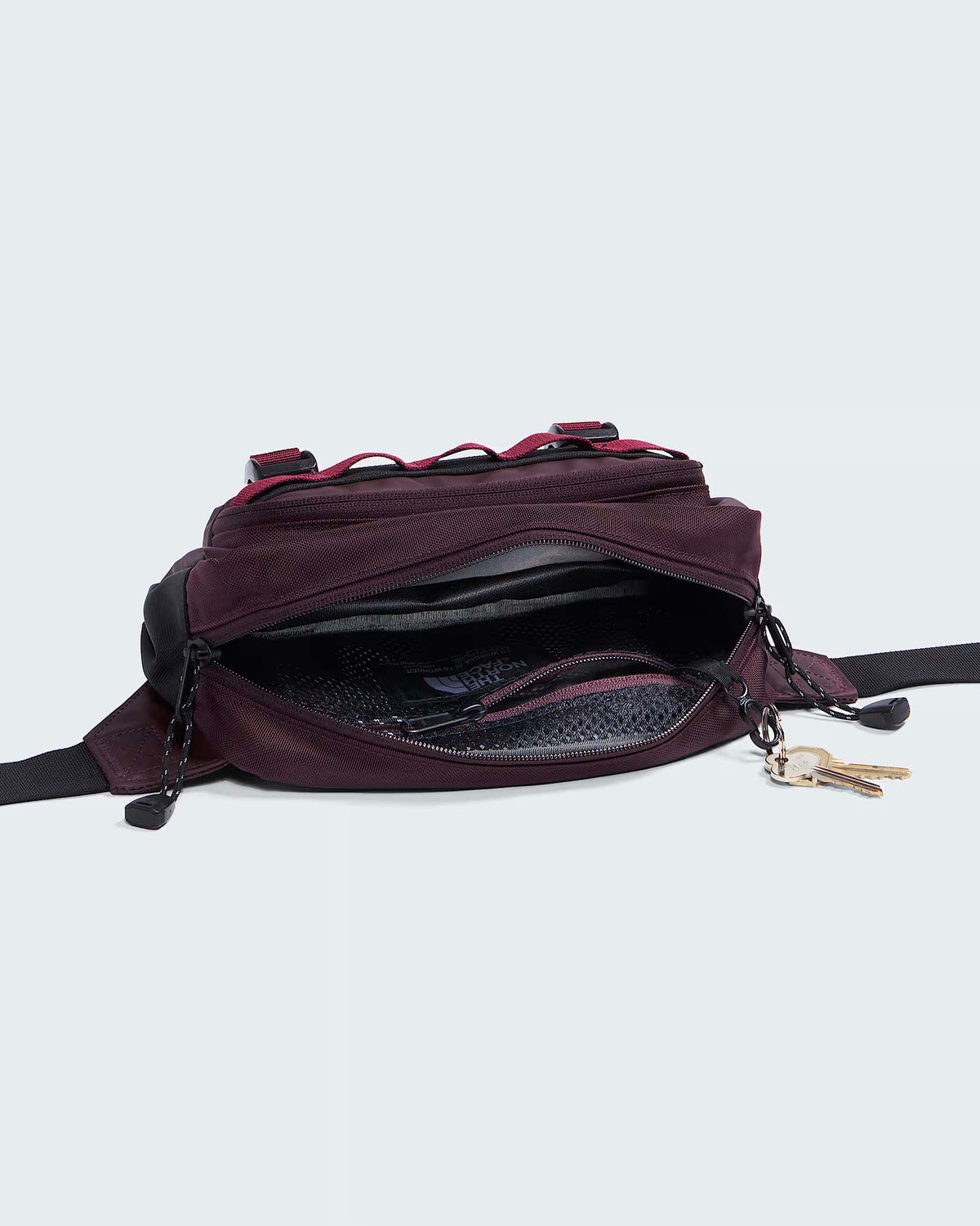 The North Face Waist Pouches Deep Burgundy/TNF Black/Burgundy Crush The North Face Base Camp Lumbar - Deep Burgundy/TNF Black/Burgundy Crush
