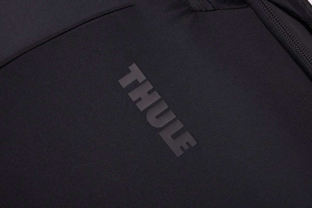 Thule Luggage Black Thule Subterra 2 Check-In Spinner Medium Luggage - Black