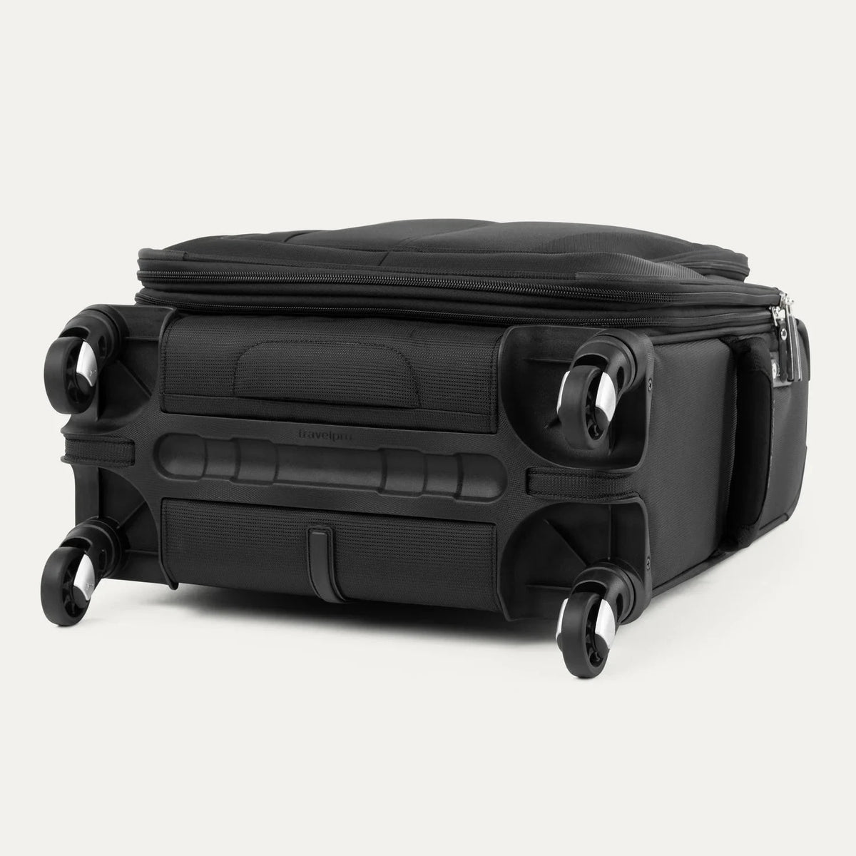 Travelpro Luggage Travelpro Maxlite 5 International Carry-On Spinner Luggage