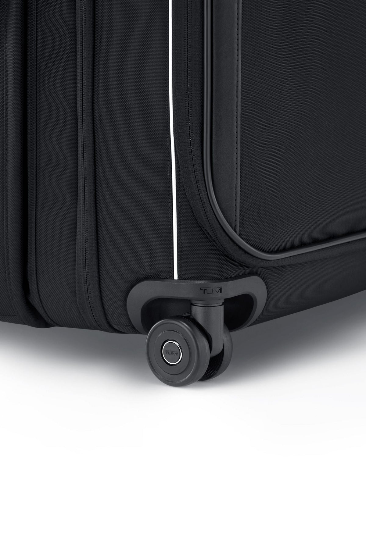 Tumi Luggage Black Tumi Arrivé Extended Trip Dual Access 4 Wheeled Packing Case Large Luggage