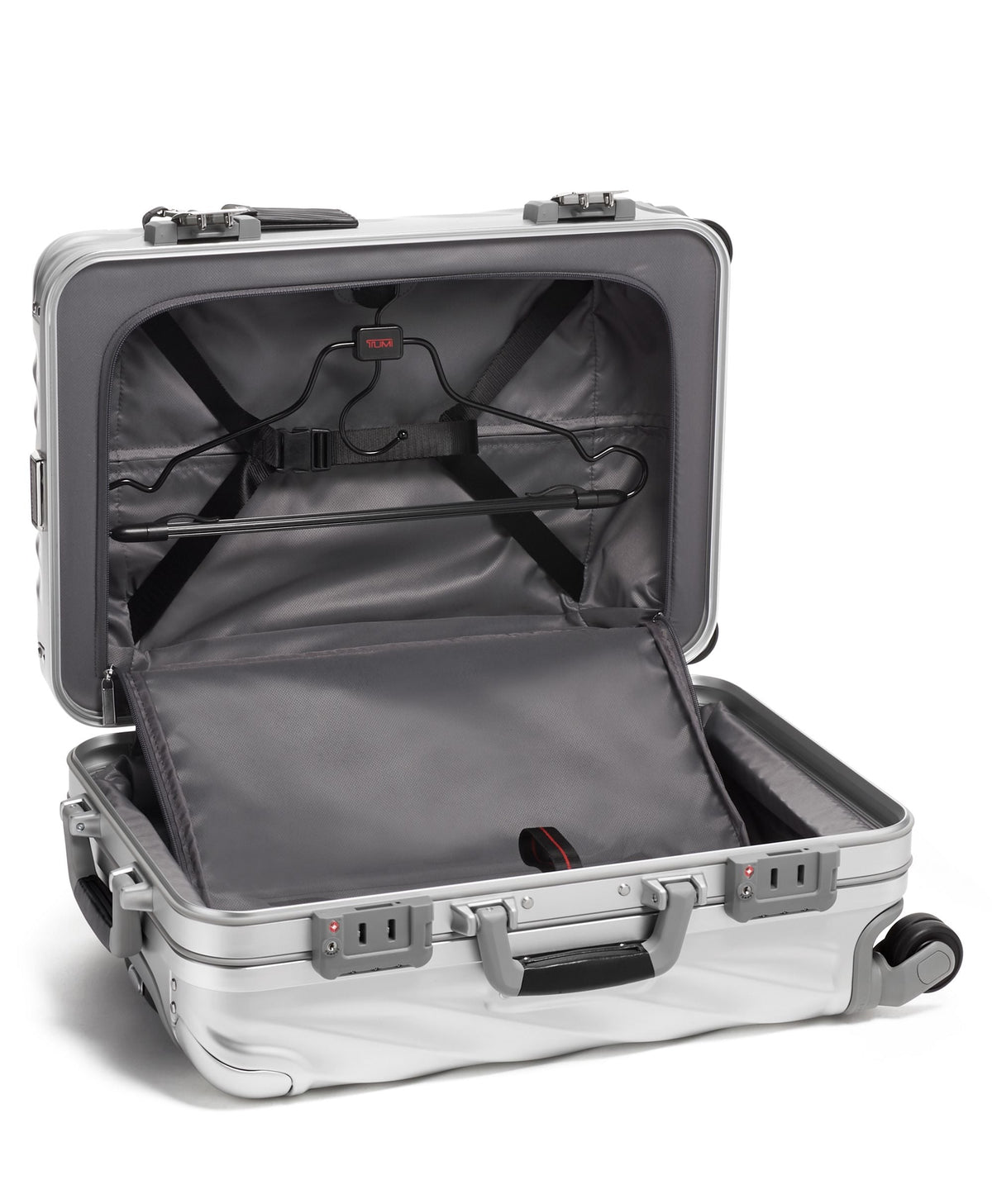 Tumi Luggage Silver Tumi 19 Degree Aluminum International Expandable Carry-On Luggage