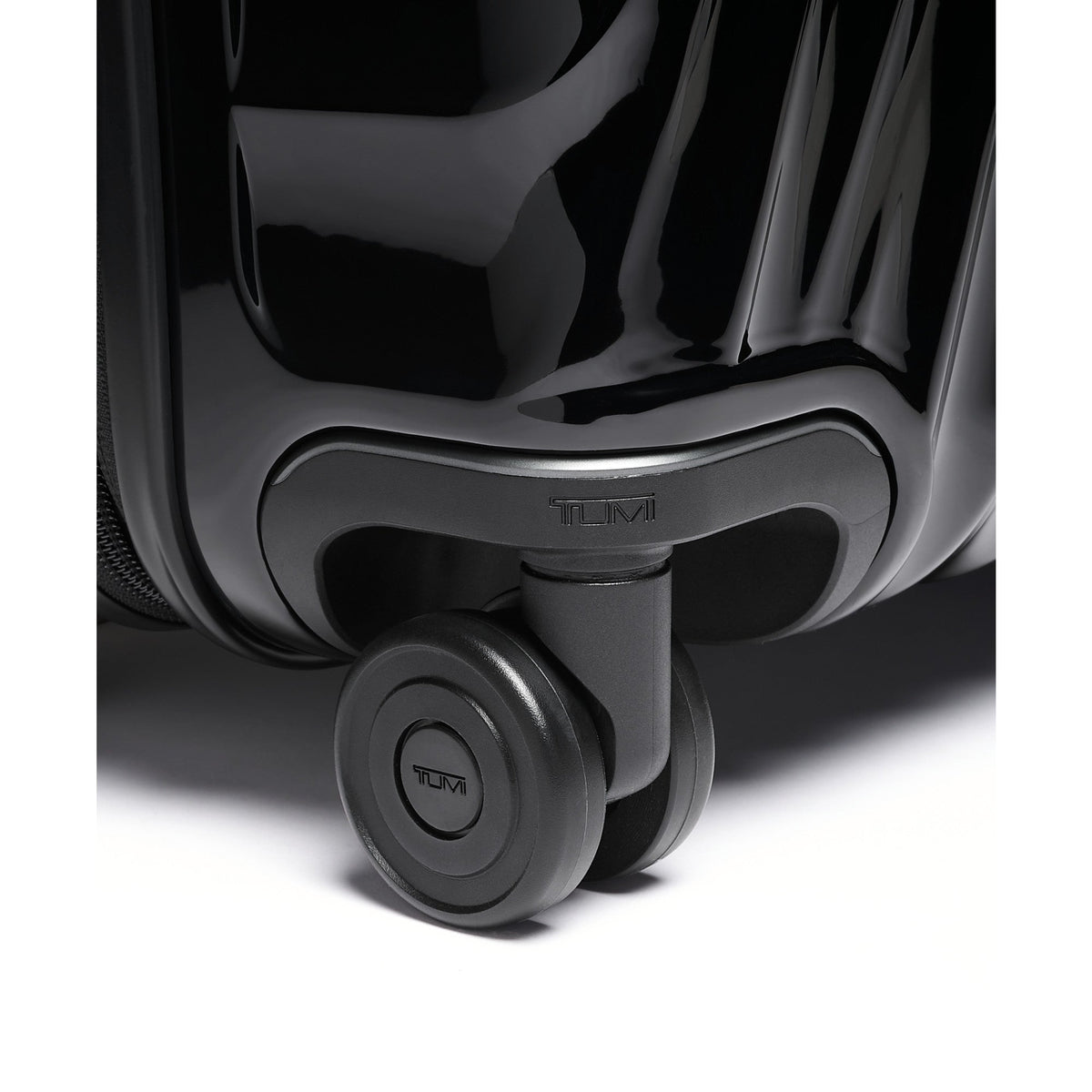 Tumi Luggage Tumi 19 Degree International Expandable 4 Wheeled Carry-On Luggage