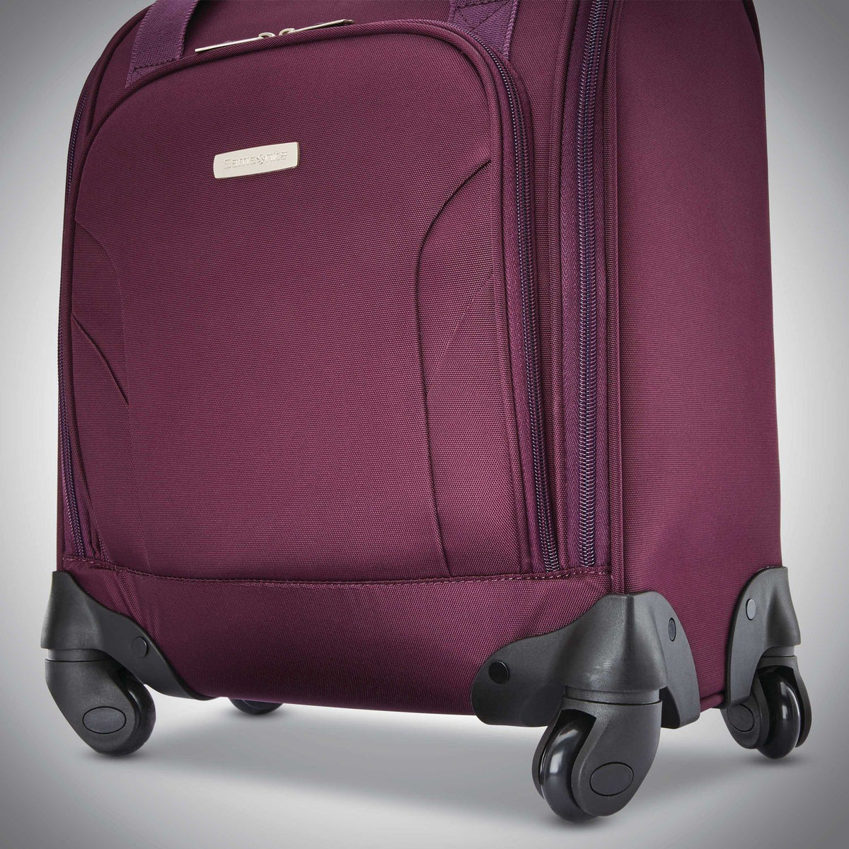 Samsonite Underseater Samsonite Spinner Underseater with USB Port